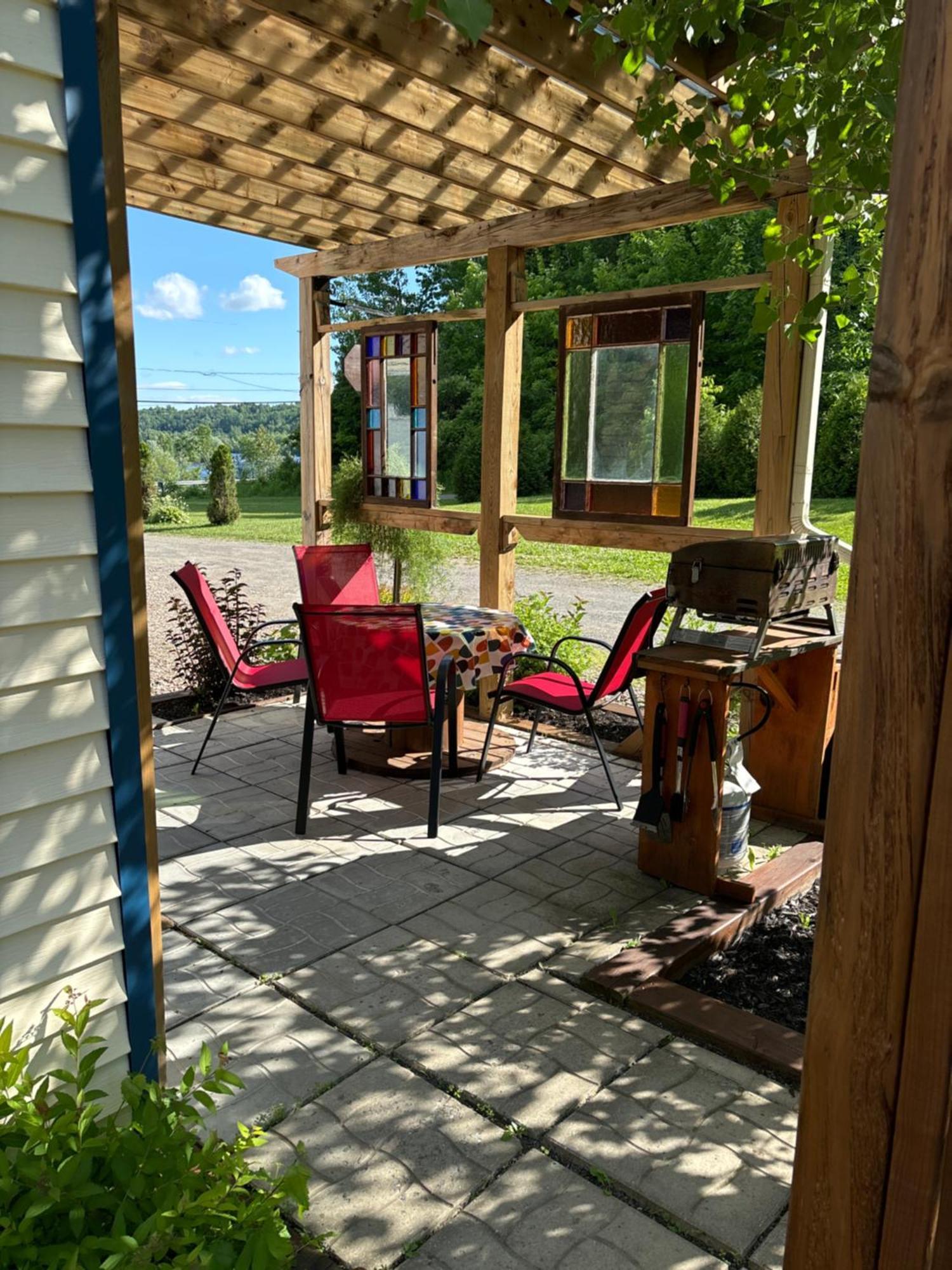 Domaine De La Baie, Les Suites Shawinigan Exterior foto