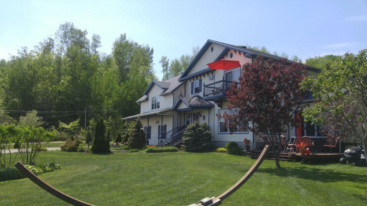 Domaine De La Baie, Les Suites Shawinigan Exterior foto